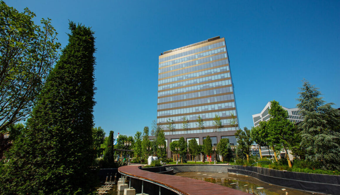 Iulius Town Timisoara 1