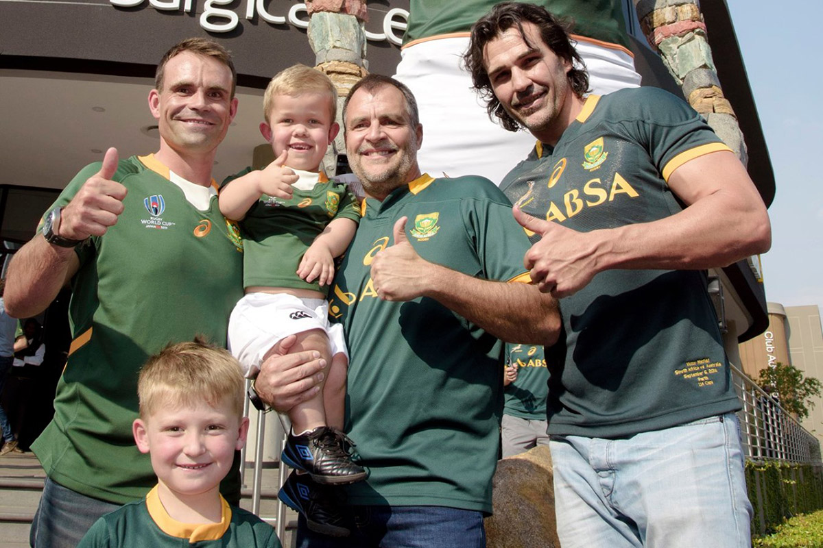 Atterbury dresses giant sculpture in Bok colours